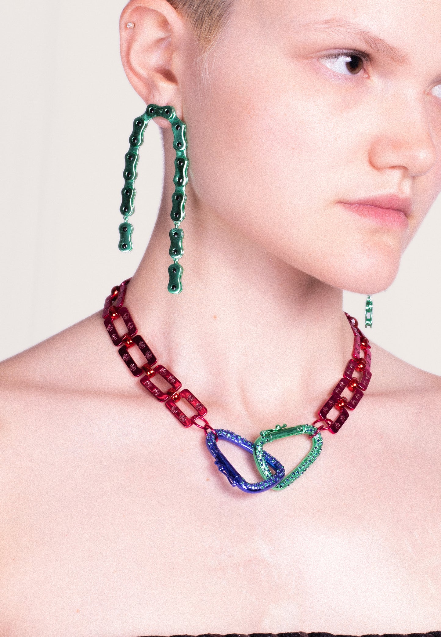Vallecas Chain Earrings in Green
