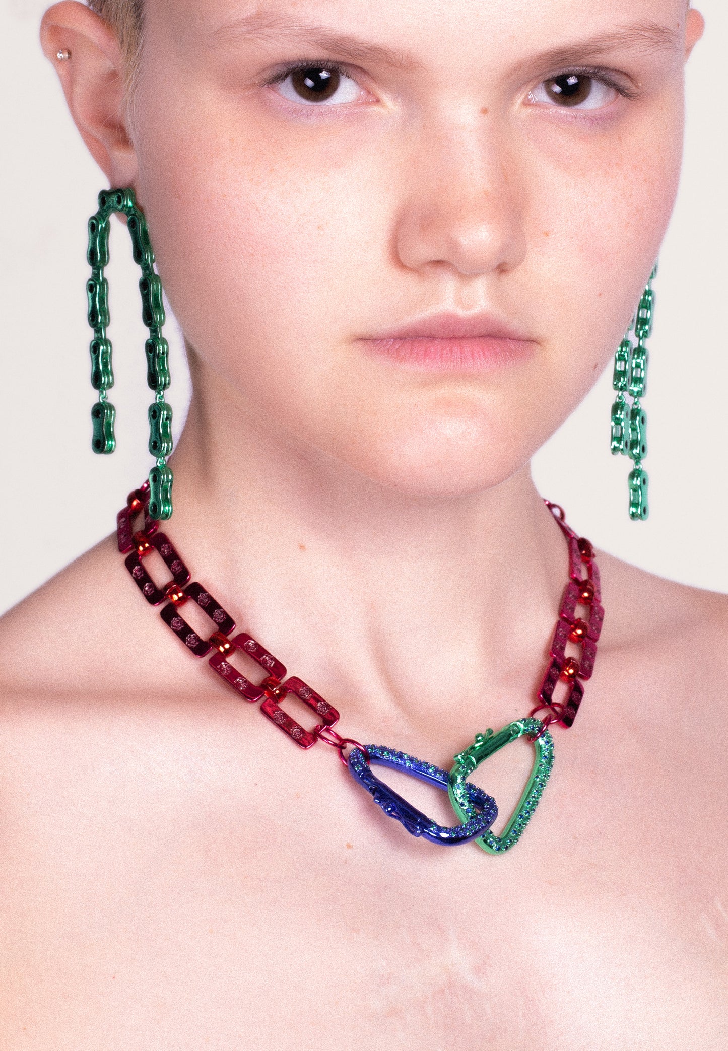 Vallecas Chain Earrings in Green