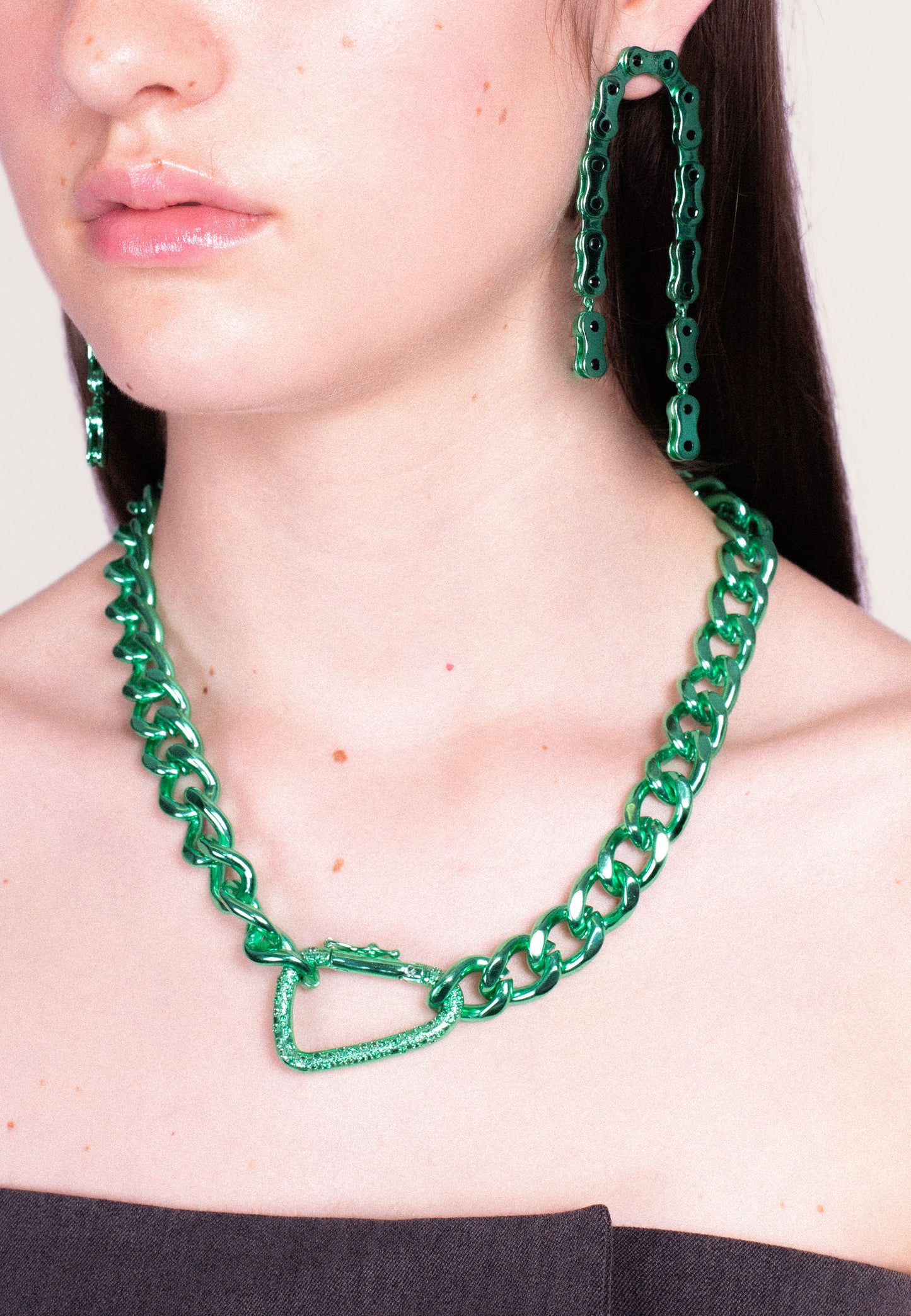 El Jaro Snap Hook Necklace in Green